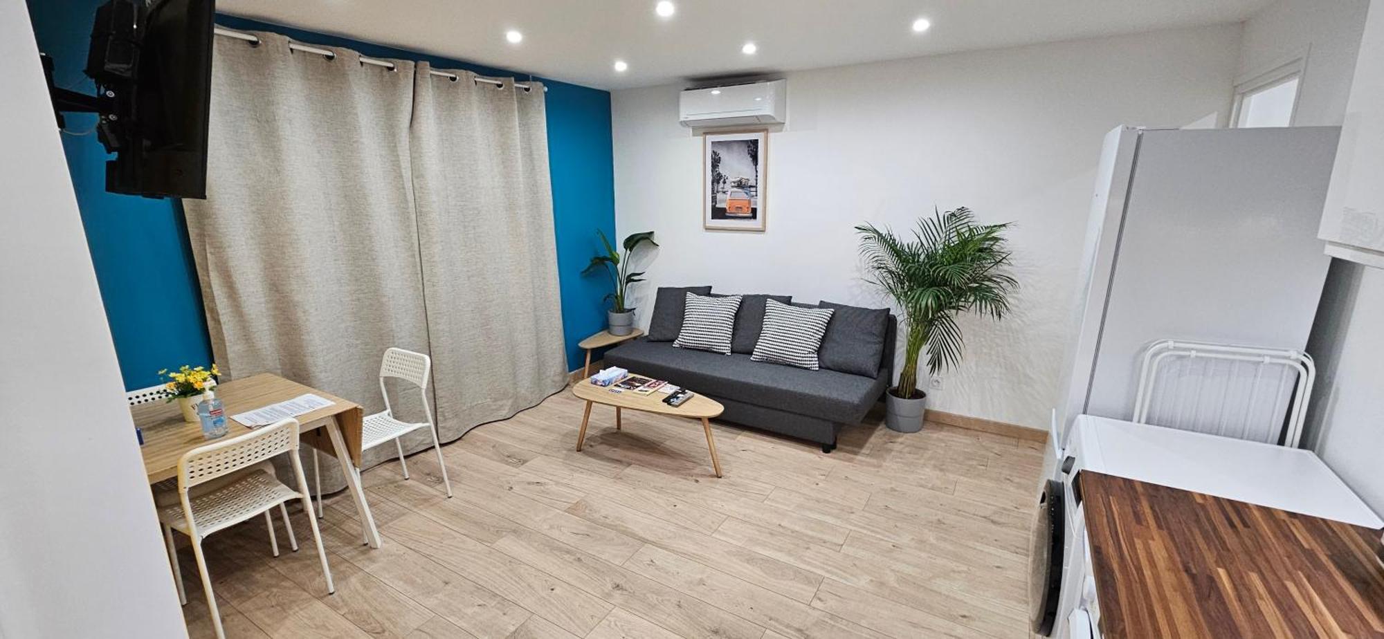 Charmante Maison Avec Jardin Sans Vis-A-Vis Saint-Fons Exterior foto