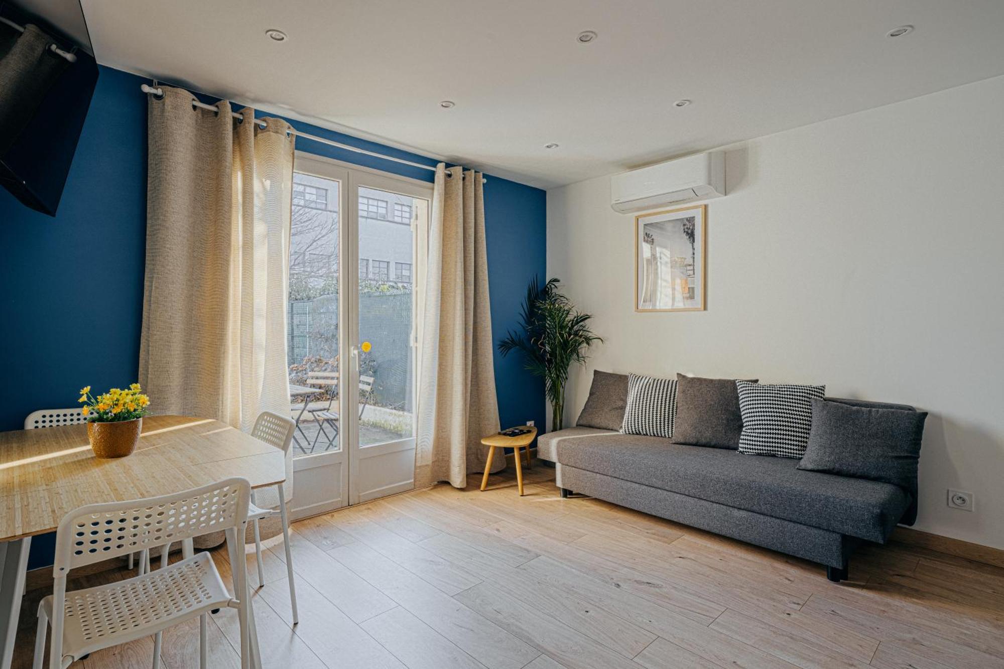 Charmante Maison Avec Jardin Sans Vis-A-Vis Saint-Fons Exterior foto